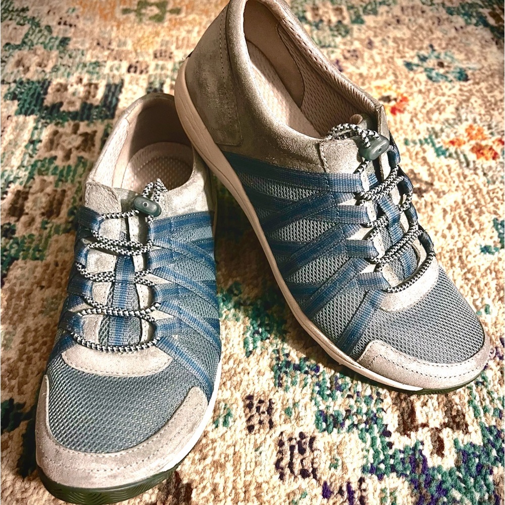 Dansko- Honor lightweight sneakers. Light Blue/gray suede. Sz 40EU (9.5-10 US)